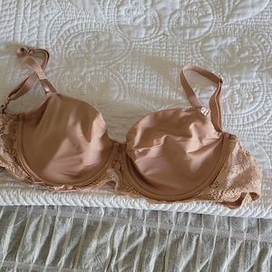 Victoria Secrets bra 32dd